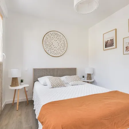 Jolie Maison Avec Terrasse A
